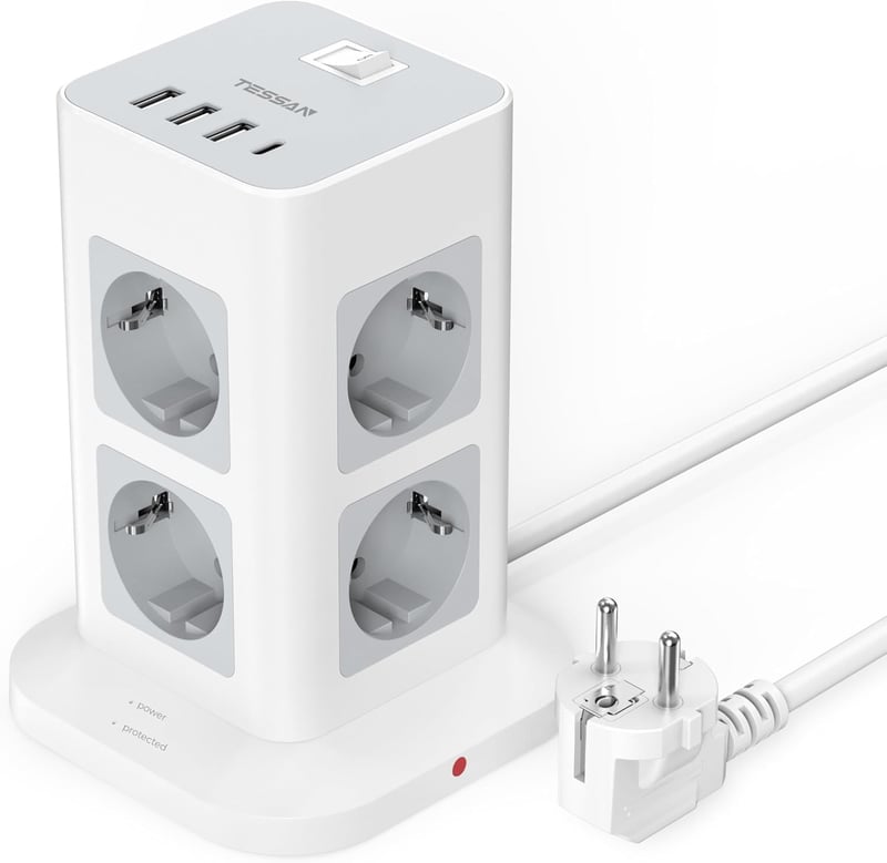 TESSAN 8 aljzatos elosztó USB-C és 4 USB porttal, túlfeszültségvédelem, 2m kábel, 3600W