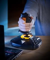 Thrustmaster T16000M FCS Precízny bojový letecký joystick pre PC – Letecký simulátor, riadiaca páka 2