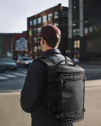 tomtoc 38L utazási hátizsák TSA zárral, 15,6-17,3" laptop, fedélzeti poggyász 8