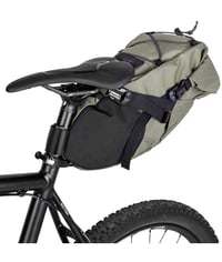 Cyklistická podsedlová taška Topeak BackLoader – vodoodolná, zelená, 6-litrová, s vnútorným vodotesným vakom, bikepacking taška 5