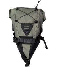 Cyklistická podsedlová taška Topeak BackLoader – vodoodolná, zelená, 6-litrová, s vnútorným vodotesným vakom, bikepacking taška 4