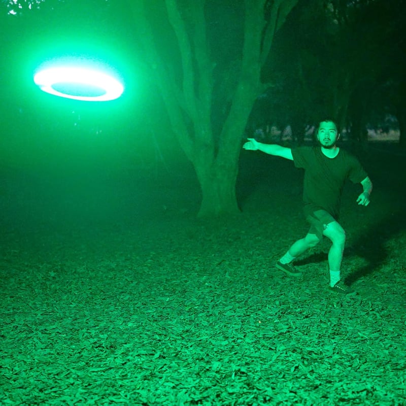TOSY LED repülő korong 108 RGB leddel, okos módok, vízálló, újratölthető