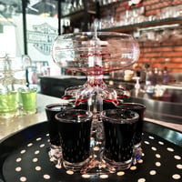 Transplant LED Italadagoló Szett 6 Pohárral - Mágneses Pörgettyűvel, 18 Fényeffekttel - Vodka, Whisky, Tequila Adagoló Parti Kellék 4cl Poha 3