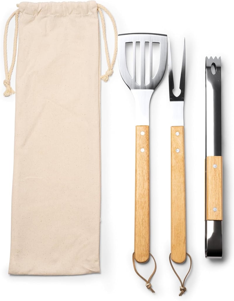 TRECOLA 3 részes rozsdamentes grillezés szett fa nyéllel - spatula, fogó, szeletelő