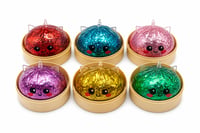 TrendandStylez XXL Mystery Dumpling Squishy Buns 1 buc. - Surpriză cu sclipici - Jucărie de strâns de 9,5 cm cu cutie de gătit la abur - Baozi antistres 2