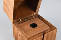 Lampă de masă Trio Leuchten Treasure 514110130 cu finisaj din lemn natural și dulie LED E14 4