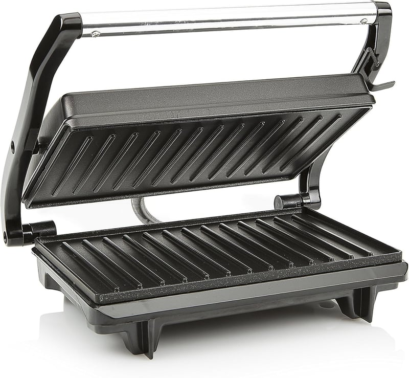Tristar GR-2650 Kontakt Grill Mozgatható Fedéllel és Tapadásmentes Bevonattal
