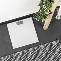 Osobná váha Tristar WG-2419 – biela, nosnosť do 150 kg, digitálna osobná váha 2