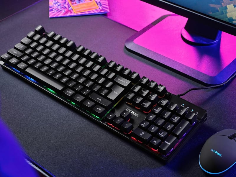 Trust Gaming GXT 835 Azor Gamer Billentyűzet RGB Világítással, Német QWERTZ, Teljes Méret - black, Full Size