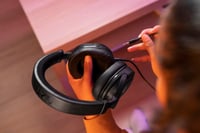 Herné slúchadlá Trust GXT 498 Forta pre PS5/PS4, odnímateľný mikrofón, 1,2 m kábel – čierne 5