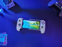 Mobilný herný ovládač Trust GXT Mylox Bluetooth – sivý, kompatibilný s iPhone / Android / PS5 / Xbox, RGB podsvietenie, duálne vibrácie, 12-hodinová výdrž batérie 9