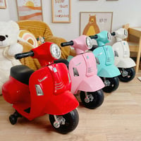 Elektrická detská kolobežka TURBO CHALLENGE Vespa GTS 119151 – 6V batéria, max. 25 kg, od 18 mesiacov, vodovo zelená 8