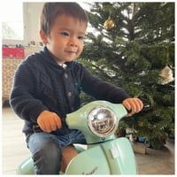 Elektrická detská kolobežka TURBO CHALLENGE Vespa GTS 119151 – 6V batéria, max. 25 kg, od 18 mesiacov, vodovo zelená 3