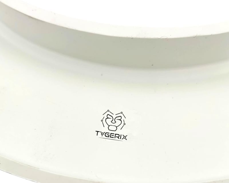 Tygerix Fehér 100mm Erősített PE Rozetta Fűtőcsövekhez, Kályhákhoz és Szerelvényekhez, Hőálló Fali Takaró