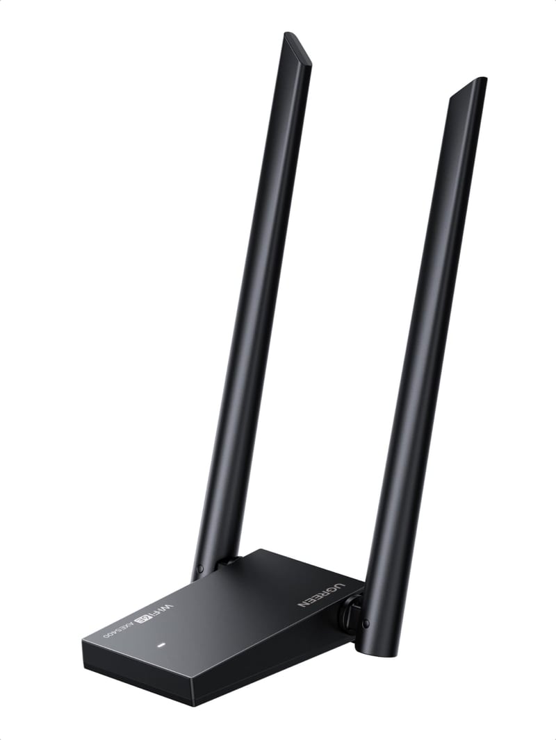 Adaptér UGREEN AXE5400 WiFi 6E USB WLAN, trojpásmový, 5400 Mbps, s dvoma anténami a podporou WPA3 pre PC