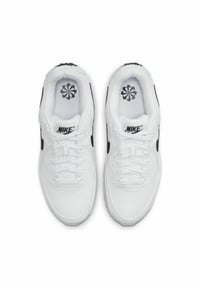 Nike Sportswear ruházat – eredeti Nike termék, sportos viselet mindennapi használatra - 45 méret 3