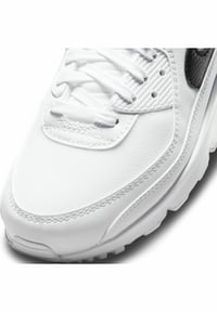 Nike Sportswear ruházat – eredeti Nike termék, sportos viselet mindennapi használatra - 45 méret 6
