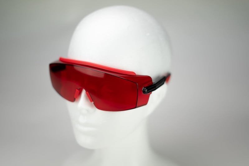 UVtech SLEEP-PRO Piros Számítógépes Szemüveg - 100% Kék és Zöld Fény Szűrő, UV Védelem, Unisex Gamer Szemüveg Digitális Képernyőkhöz