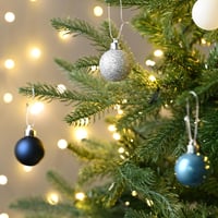 Valery Madelyn Karácsonyi Gömbdísz Szett - 40 db 4 cm-es Kék-Ezüst Műanyag Gömb Akasztóval, Fenyőfa Dekoráció Ajándékcsomagolásban 4