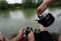 Valiant Fun Prenosná kempingová píšťalka na vodu 1L - Ružová hliníková kanvica na čaj s odnímateľnou tepelne odolnou rukoväťou - Ľahká turistická kempingová výbava 2
