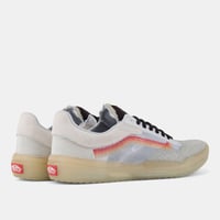 Vans UA Ultimatewaffle Exp Cipő EU 36 3