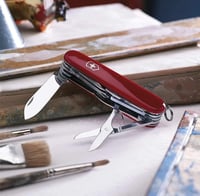 Švajčiarsky vreckový nôž Victorinox Explorer, 16 funkcií, červený – nôž, vývrtka, otvárač na konzervy 9