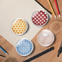 vidaXL 100 darabos akril kitűző szett 58 mm 2