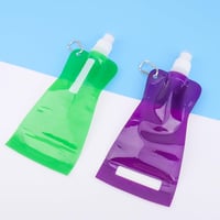 VIEVRE Összehajtható Kulacs Szett 2db - 500ml Újrahasználható Ivópalack Karabinerrel - BPA-mentes Túrázáshoz, Utazáshoz (Lila és Zöld) 5