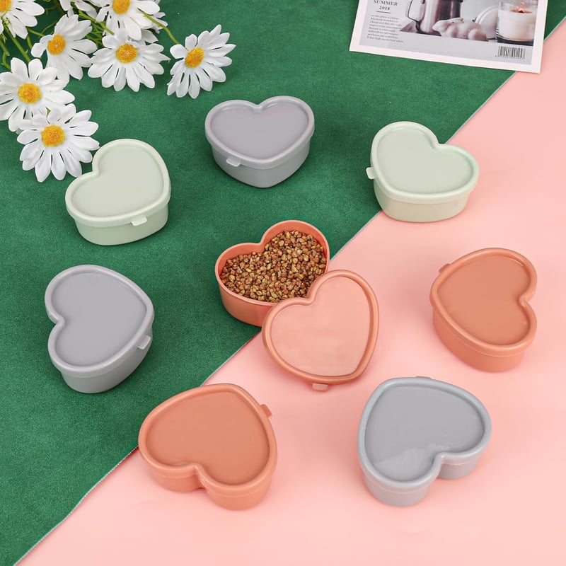 VIKY 8 db-os Mini Ételtároló Szett Fedéllel, 90ml, BPA-mentes Műanyag, Hűtőben Tárolható, Egymásba Rakható, Színes Tárolódobozok