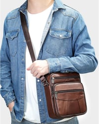 Vohoney férfi bőr crossbody táska utazáshoz és sporthoz 2