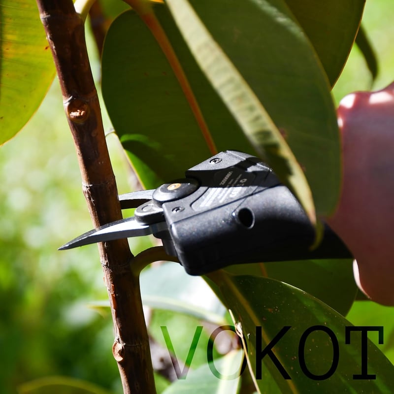 VOKOT P1 Elektromos Ágvágó 48V 30mm Pengével 2 Akkumulátorral