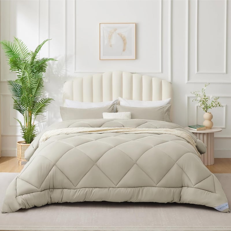 WAVVE 240x260 cm-es Egész Éves Paplan, Puha Mikroszálas Takaró, Légáteresztő Alvópaplan Bézs