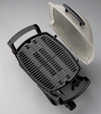 Weber Q1000 gázgrill, 43x32 cm grillfelület, 1 égő, porcelánzománcos öntöttvas rács, alumínium fedél, hordozható BBQ grill, titán színű (50060079) 7