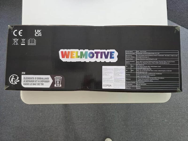 Welmotive összecsukható cityroller magasságállítható kormánnyal 100kg-ig