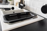 WENKO Siva 55012100 strecurătoare extensibilă pentru chiuvetă, pentru spălat fructe și legume, sită pentru paste, 37-50 x 7 x 20 cm, negru 8