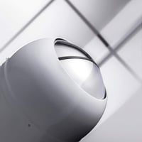 WESCO Kickmaster Maxi Kanta za smeće – Mat bijela, čelični lim premazan prahom, s ugrađenim prigušivačem, 40 litara, veliki otvor 2