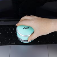Westcott Clauss 2Clean Mini stolný vysávač – mätovo zelený, na použitie v kancelárii a v aute, napájaný 2 x AA batériami, CL-50002 7