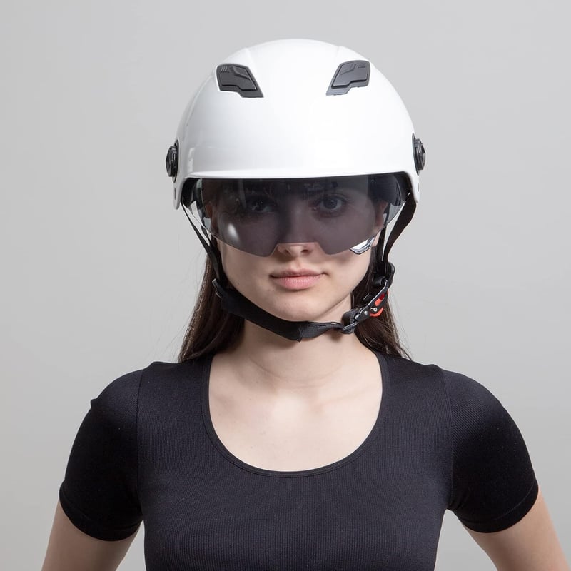 Westt Kerékpáros Sisak Napszemüveggel Férfiaknak és Nőknek - Könnyű Multisport Bukósisak - S-M(55-58cm), Black