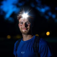 Winzwon USB Tölthető LED Fejlámpa - Vízálló, Könnyű, Piros Fejlámpa Futáshoz, Kocogáshoz, Horgászathoz és Kempingezéshez 2