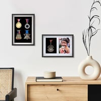 WISYOK 3D hlboký rám na pamiatky A4, čierny, s možnosťou vyplnenia, hĺbka 3 cm, na stenu aj na stôl, na fotografie a predmety, 31 x 22,5 x 4,5 cm 6