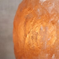 WOONEKY set od 2 zidne noćne svjetiljke sa zamjenjivim žaruljama, dekorativna lampa od kristalne soli za spavaću sobu i hodnik, za unutarnju upotrebu 4