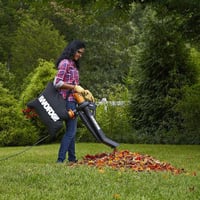 Fúkač, vysávač a drvič lístia WORX WG505E 3 v 1 s výkonom 3000 W a zberným vakom 7