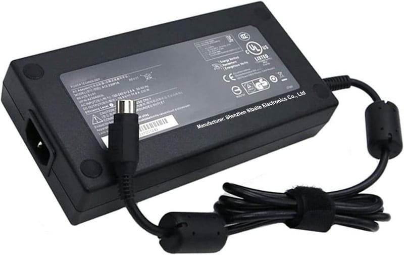 WYGUO 230W 4 Pin Laptop Töltő MSI Trident 3 Gaming PC-hez - 19.5V 11.8A Adapter Kompatibilis GT83VR, VR7RC Sorozattal