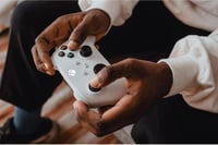 Xbox vezeték nélküli kontroller Robot White színben Xbox Series X S és One valamint Windows eszközökhöz 2025 csomagolás 6