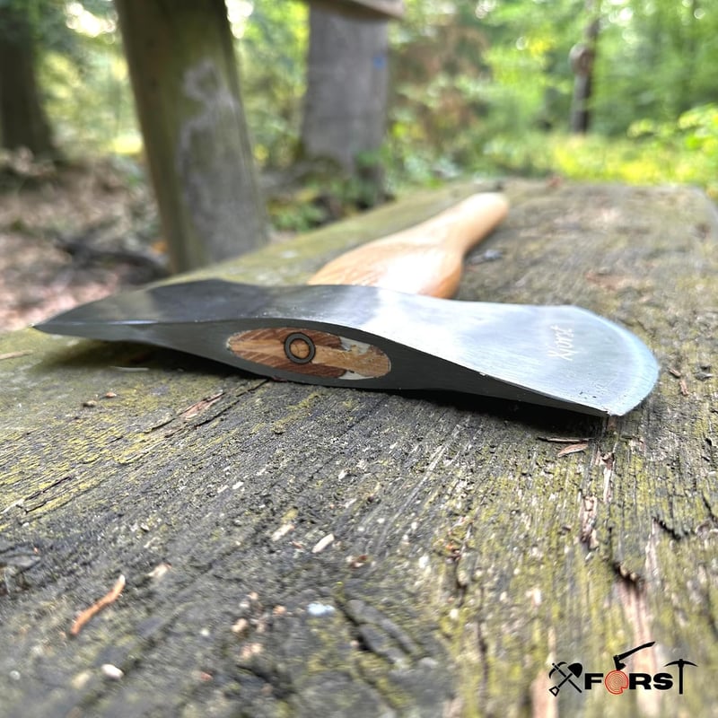 Xforst Viking kétfejű fejsze 42 cm 1,4 kg kovácsolt szénacél pengével hickory nyéllel bőr vágóvédővel
