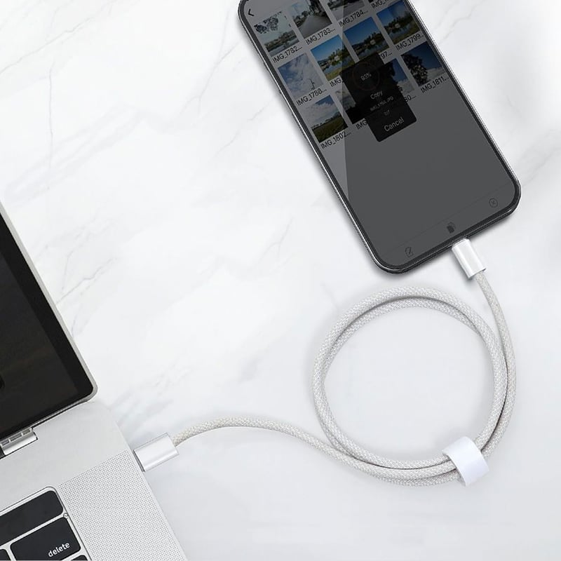 XQO USB-C töltőkábel AirPods Max/Pro/4 és iPhone 16/17 készülékekhez, fonott nylon kábel