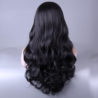 YEESHEDO hosszú hullámos fekete paróka 80cm frufruval cosplay jelmezhez 2