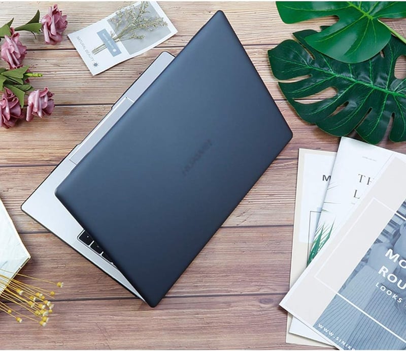 YGoal Huawei MateBook D16 2024 kemény tok, matt fekete műanyag védelem
