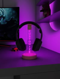 YuanDian Személyre Szabható RGB Fejhallgató Tartó Állvány Fából - 16 Színű LED Világítással Gamer Szobába, Egyedi Ajándék Játékosoknak 3