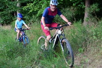 Ťažné lano na detský bicykel Zéfal Bike Taxi – zaťahovacia elastická šnúra – pre rodinnú cyklistiku – pre všetky typy bicyklov – čierne – 1 ks 4